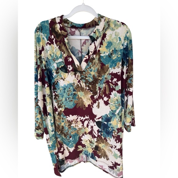 Floral V-Neck Women's Top sz 3x - Picture 1 of 3